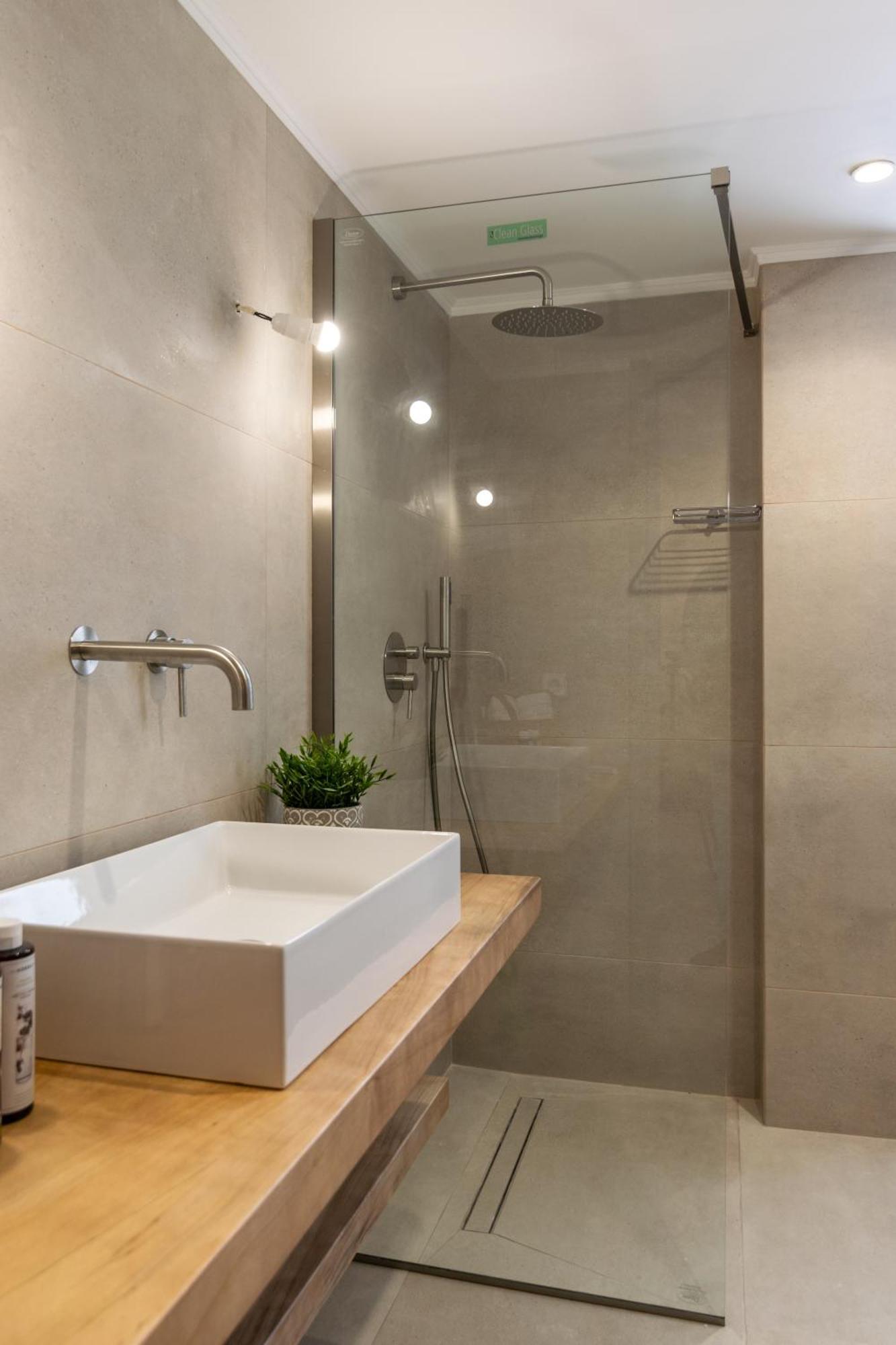 Areti'S Milos Guesthouses آداماس المظهر الخارجي الصورة
