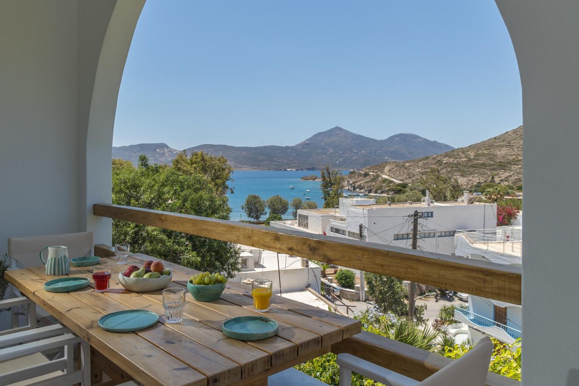 Areti'S Milos Guesthouses آداماس المظهر الخارجي الصورة